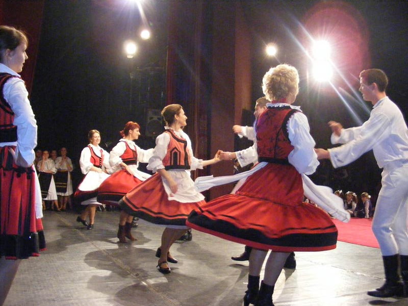 Magyar népi tánc, Kollégium napok