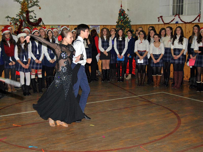 Popa Cezara és Blaga Şerban, sport tánc, lassú keringő, Karácsonyi Ünnepély