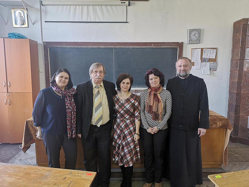 Profesorii Motorga Maria, Băciuț Nicolae, Bândilă Melania, Pop Consuela Manuela și dr. Florea Iuliu