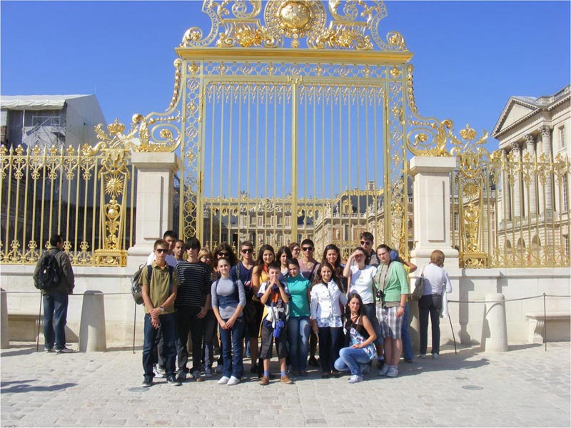 Grup Colegiul Naţional „Unirea”, Versailles