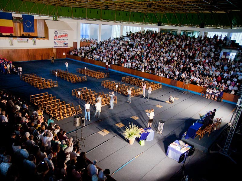 Festivitate de absolvire, Colegiul Naţional „Unirea”, Sala Polivalentă