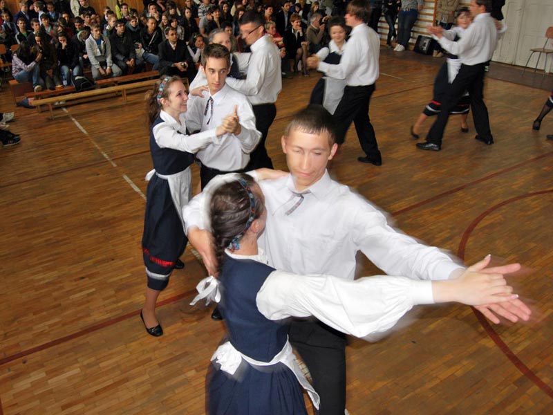 Német népi tánc, díszelőadás, Unirea Nemzeti Kollégium 