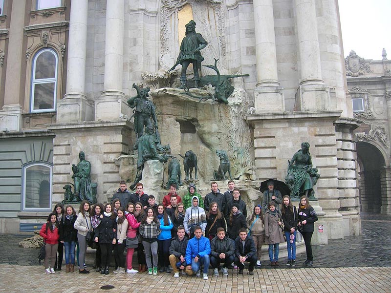 Grup Colegiul Naţional „Unirea”, Cetate, Budapesta
