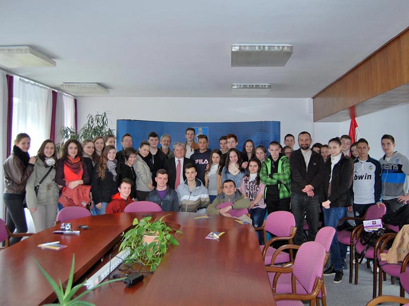 Unirea Nemzeti kollégiumi csoport, Polgármesteri hivatal, Zalaegerszeg