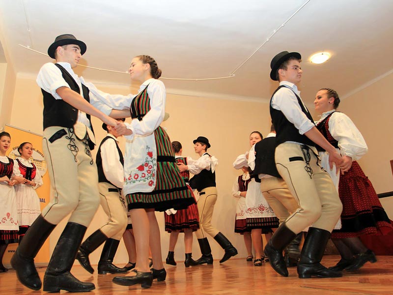 Magyar népi tánc, Karácsonyi Ünnepély, Unirea Nemzeti Kollégium