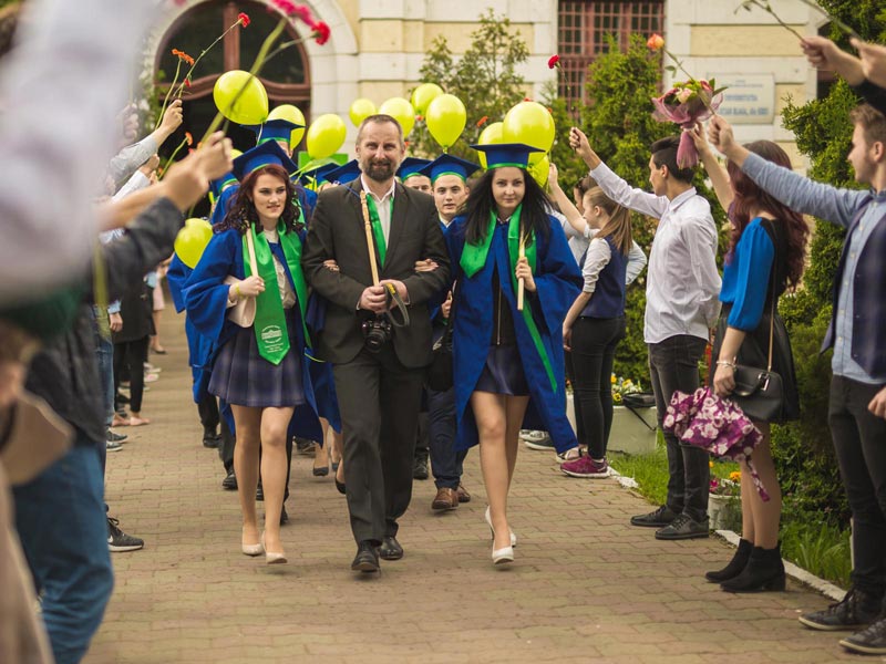 XII F graduates, Csifó László Loránd class master, “Unirea” National High School