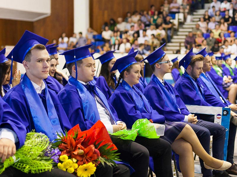 XII F graduates, “Unirea” National High School, Polyvalent Hall