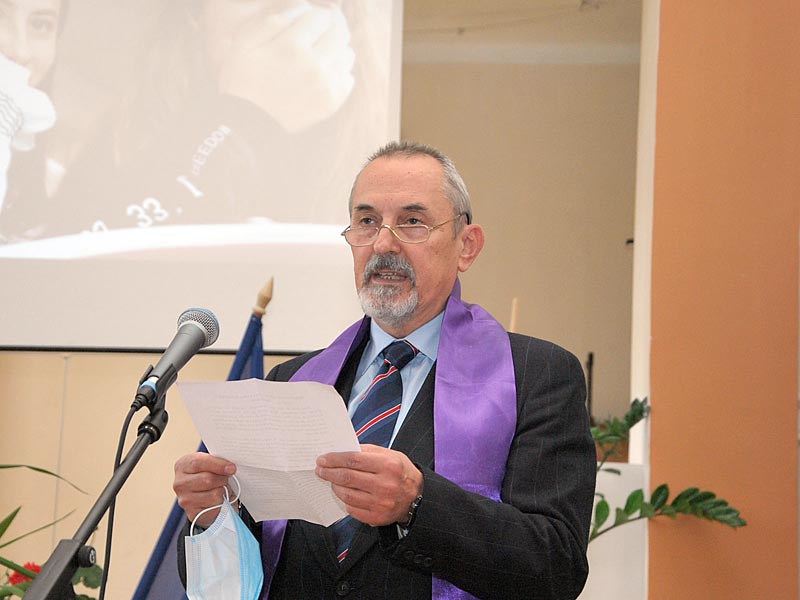 Profesor Baciu-Marinescu Petru, diriginte XII E, mesaj de absolvire