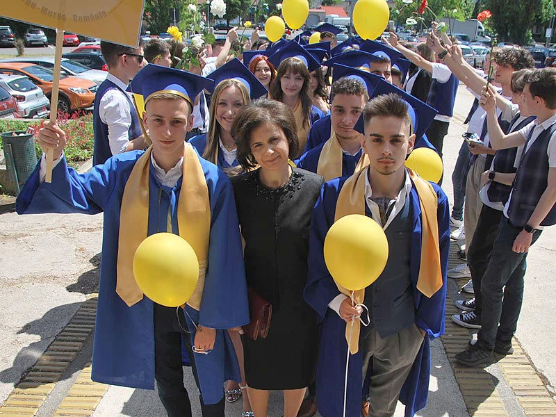 XII E absolvenţi, diriginte Bândilă Melania Ruxandra, Colegiul Naţional „Unirea”