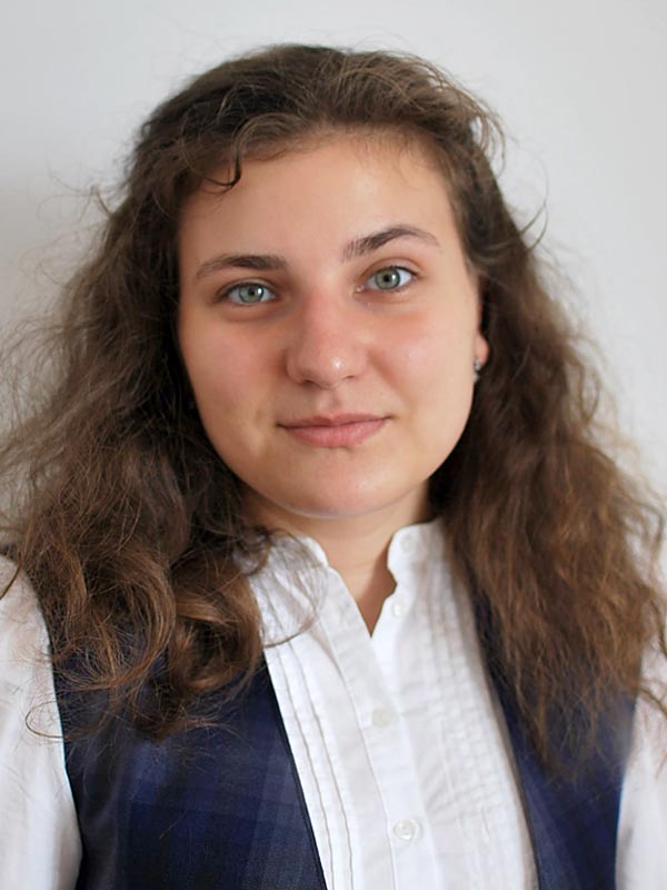 Serbezan Maria Camelia, Romanian language